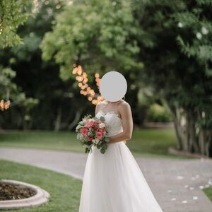 Elegant White Strapless Wedding Dress